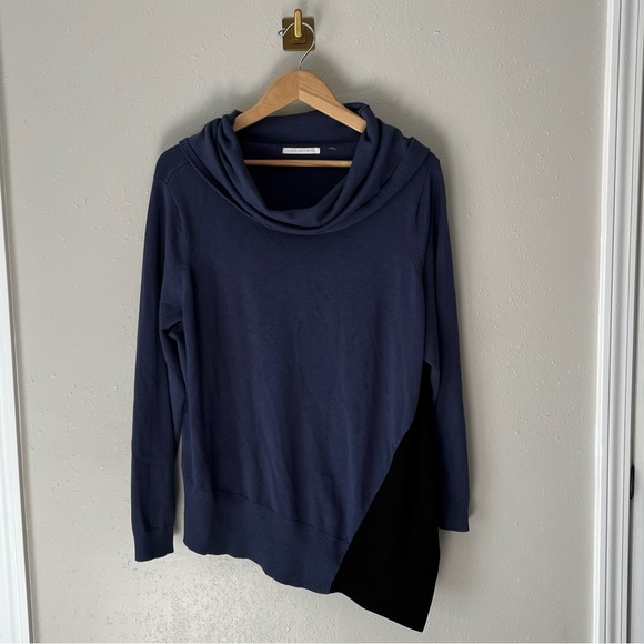 Linda Matthews Cowl Neck Asymmetrical Hem Color Block Sweater - Picture 9 of 9